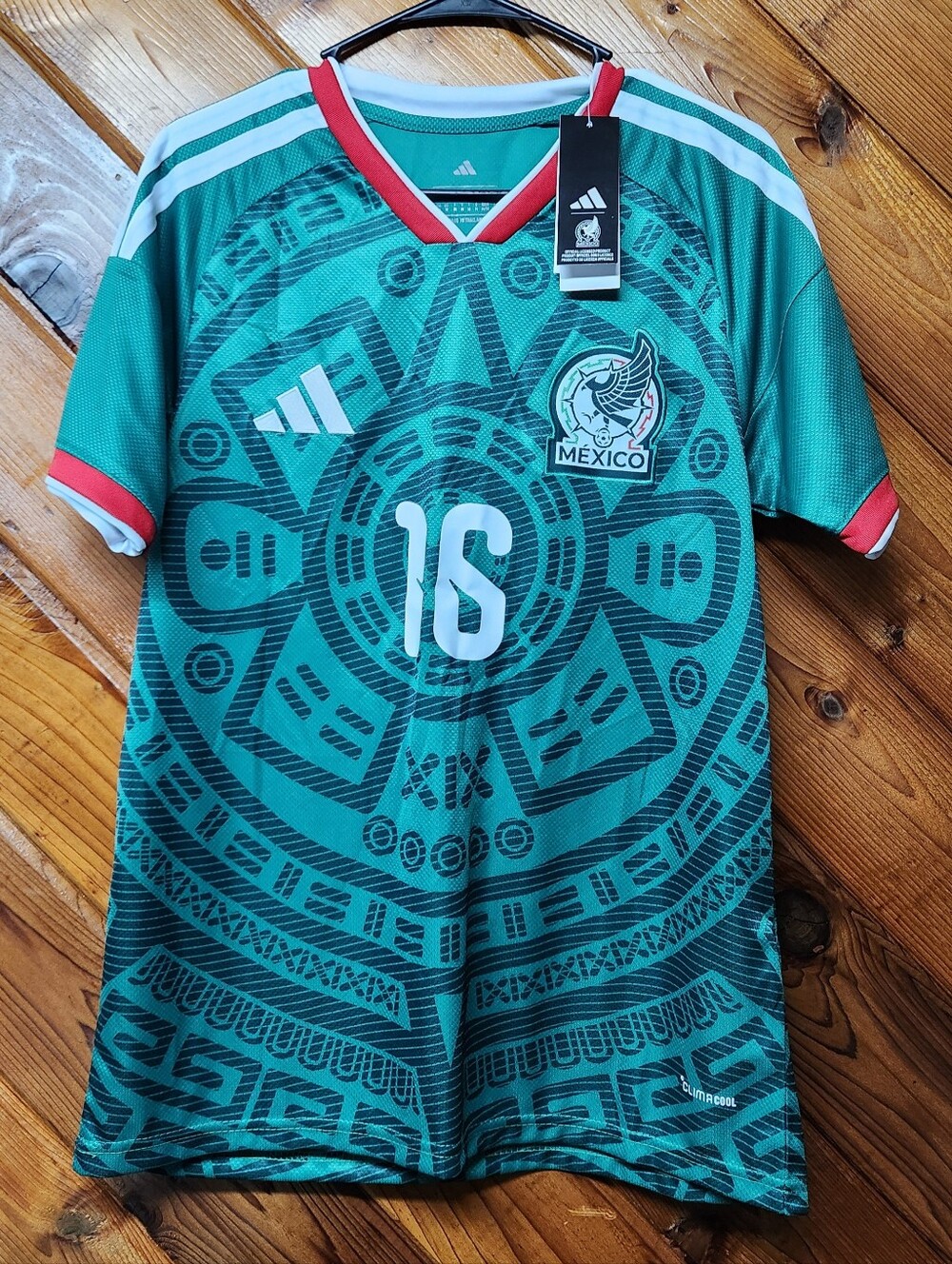 J. Quinones #16 Mexico World Cup Green Jersey - Picture 2 of 2